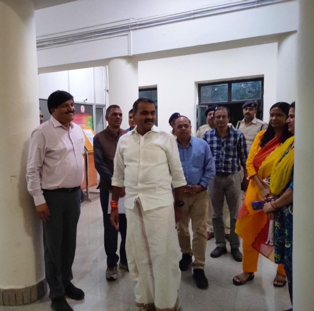 Dr L. Murugan
