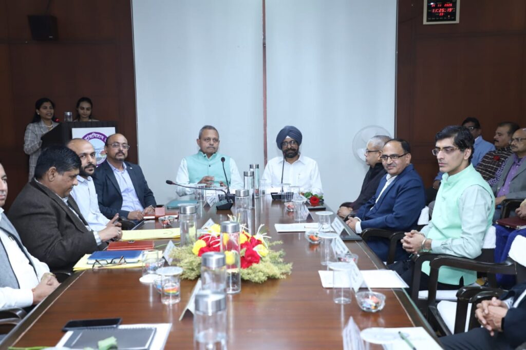 Review committee