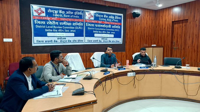 मंडला – 25 दिसंबर तक सभी लक्ष्य पूरे करें : कलेक्टर