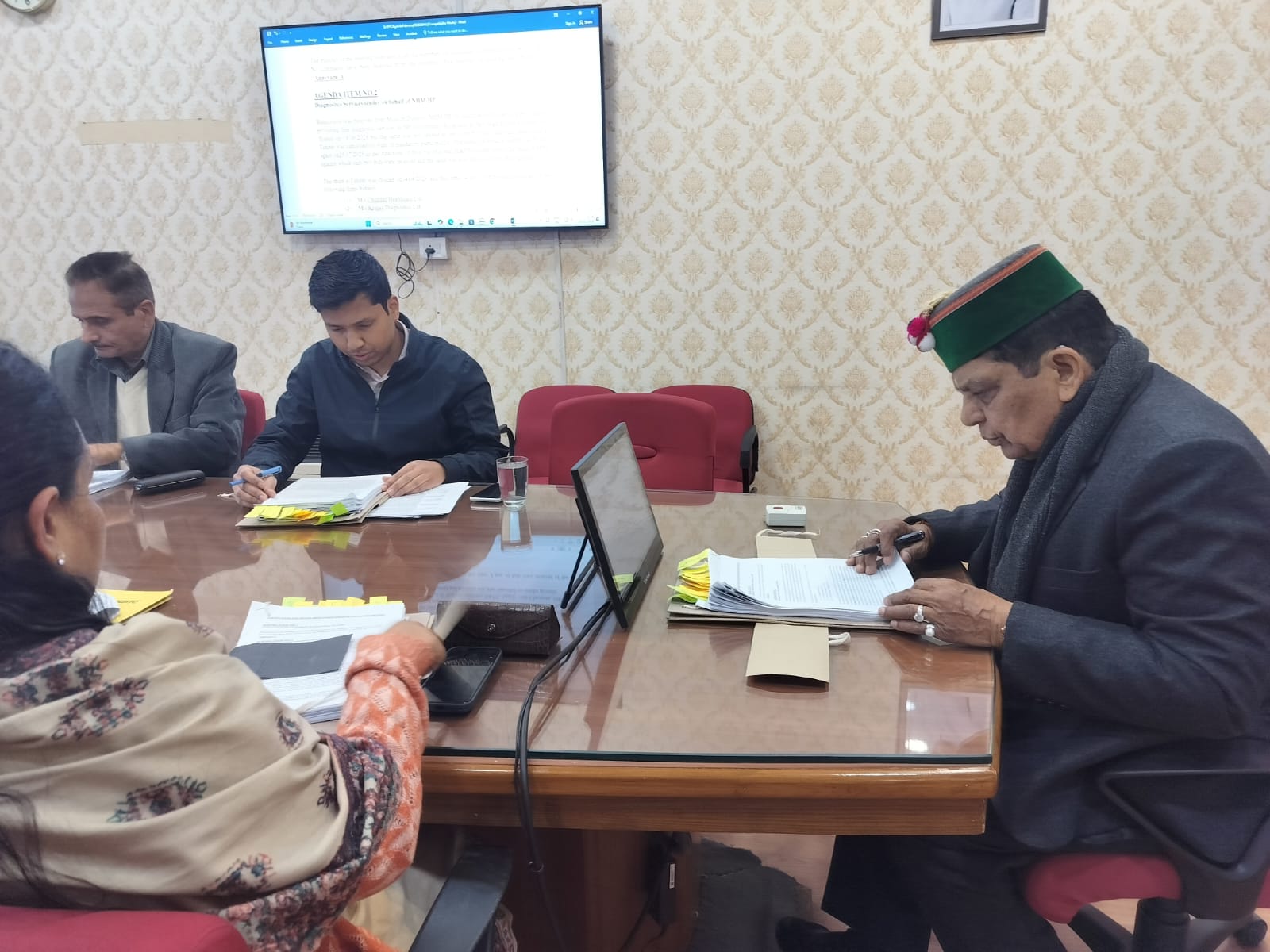 धनी राम शांडिल ने चिकित्सा उपकरणों की खरीद प्रक्रिया में तेजी लाने के दिए निर्देश