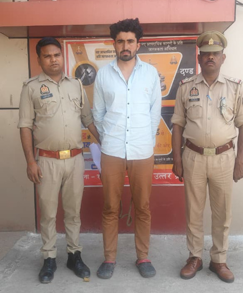 यूपी पुलिस SI भर्ती में नकल कराने वाले गिरोह का पर्दाफाश