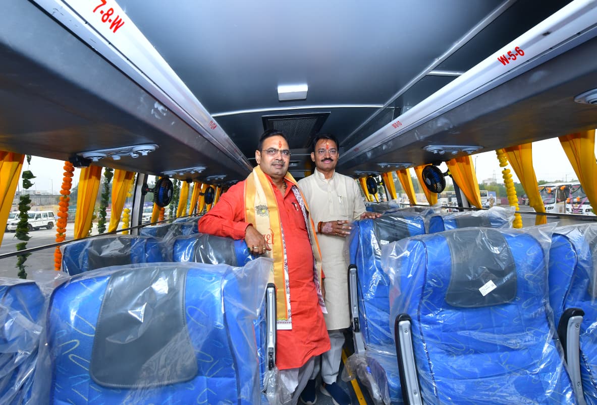 जयपुर-मुख्यमंत्री ने 207 नवीन बसों को दिखाई हरी झण्डी