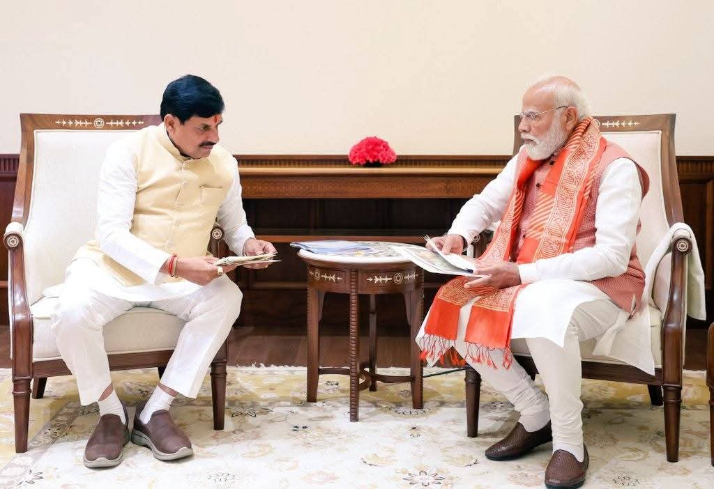 प्रधानमंत्री से मिले मध्यप्रदेश के मुख्यमंत्री