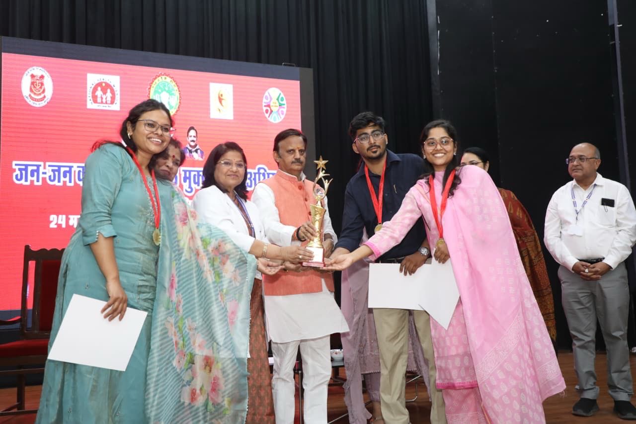 टीबी मुक्त भारत अभियान को  जनआंदोलन बनाएं